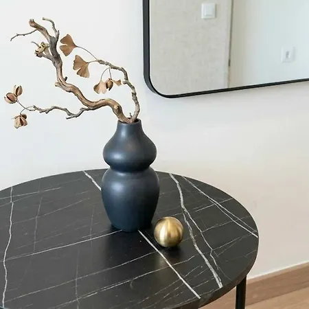 Apartament Modern In The Centre Of